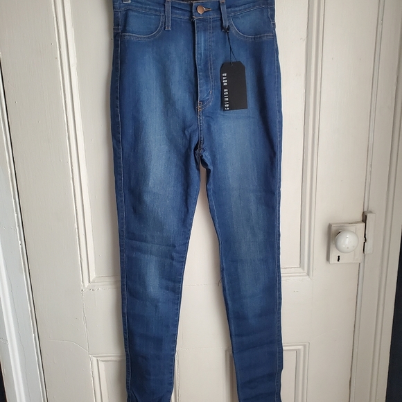 Jeans - Picture 2 of 3